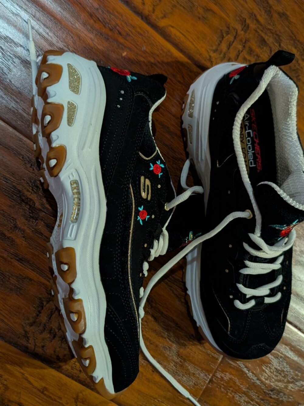 Skechers D'Lites Air Cooled Memory Foam Floral Sneakers Women's 9.5 Black - Picture 2 of 10